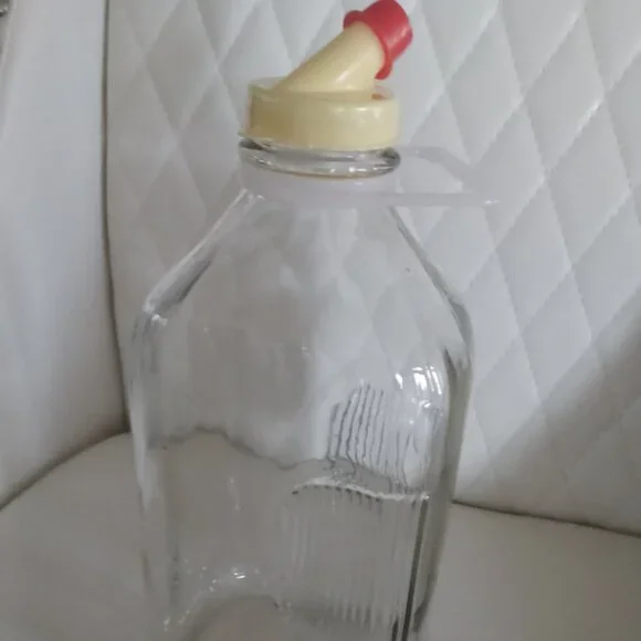 Glass Pitcher / Large / Dishwasher Safe with Lid for any Drinks - Picture 1 of 1